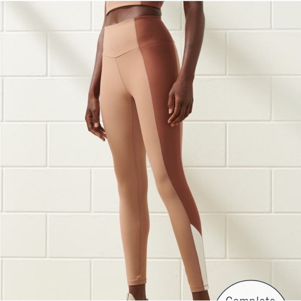 Abercrombie YPB XS Short Sculpt LUX Curve Love 7/8 Length Leggings Colorblock